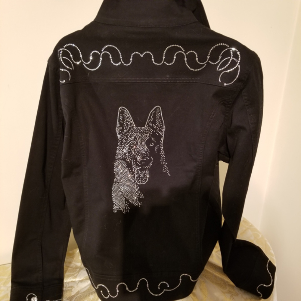 Black Custom Curvy Bottom Jacket - Picture 2 of 2
